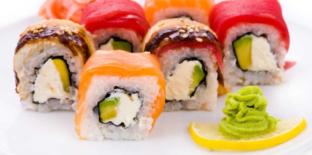 maki sushi rolls